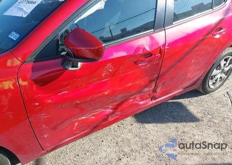 2016 Mazda Mazda3 I Sport z USA, uszkodzony, nr VIN JM1BM1T72G1297790